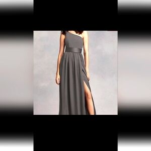 Beautiful dress for upcoming prom season. Size 6. Vera Wang. One shoulder. Grey